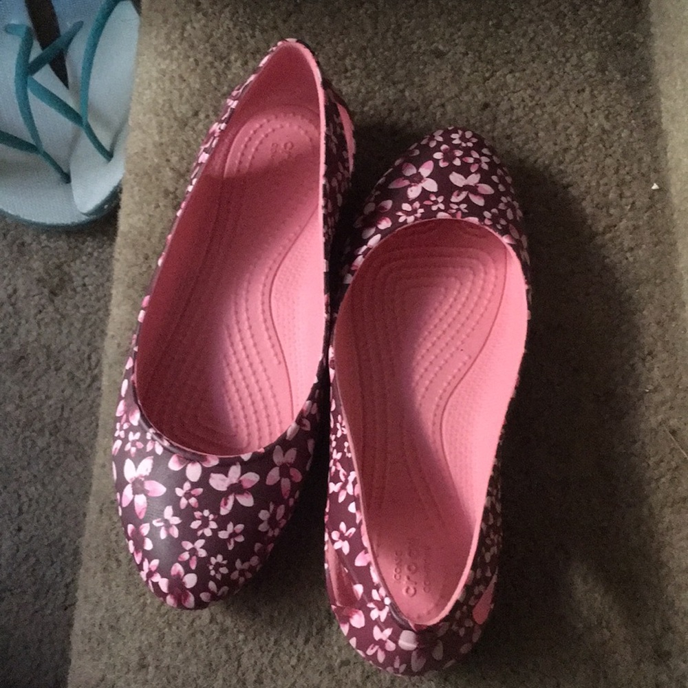 Crocs girls shoes